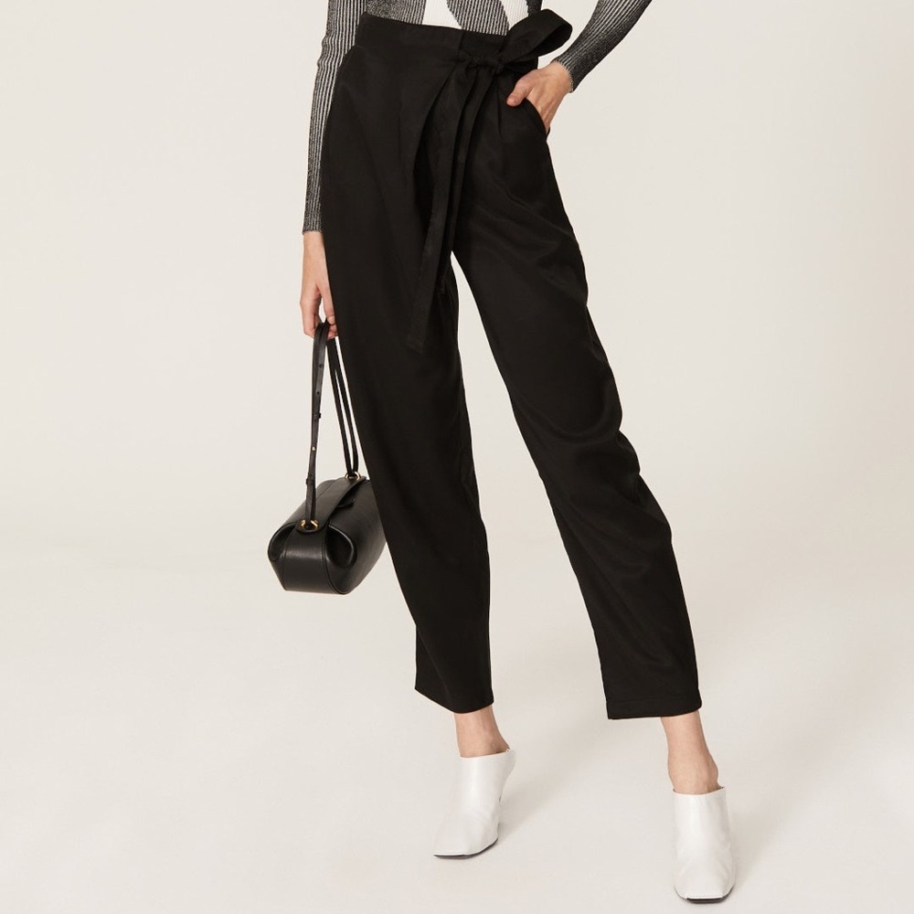 Nonchalant Sz XS (0-2) Black Piper Tapered High Rise Tie Waist Pants Trouser